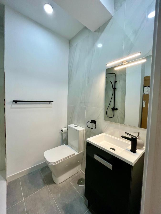 Piso Picasso, Modern Apartment In The Heart Of Malaga City Exterior photo