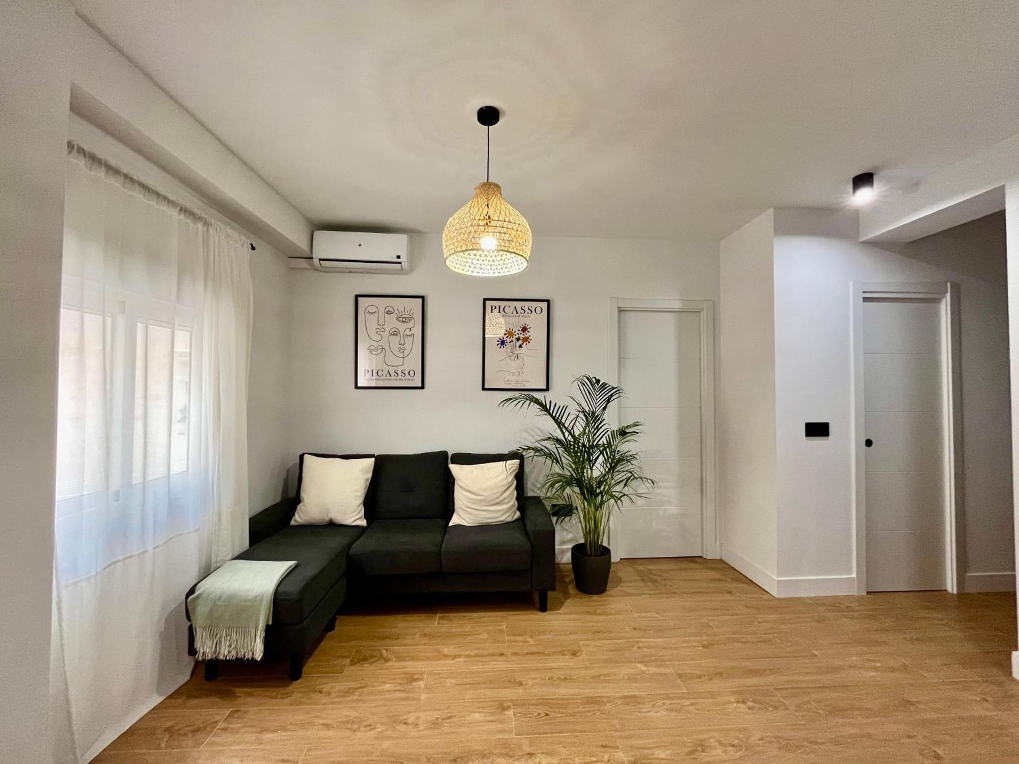 Piso Picasso, Modern Apartment In The Heart Of Malaga City Exterior photo